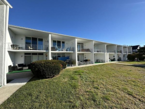 Bay Colony 16 condo